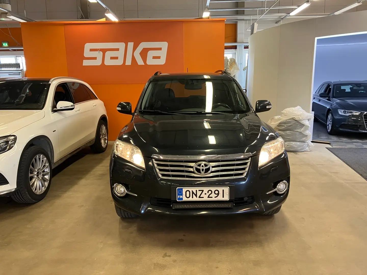 Car Image - 7zWKD9fLEp3yKhpop6OXnN