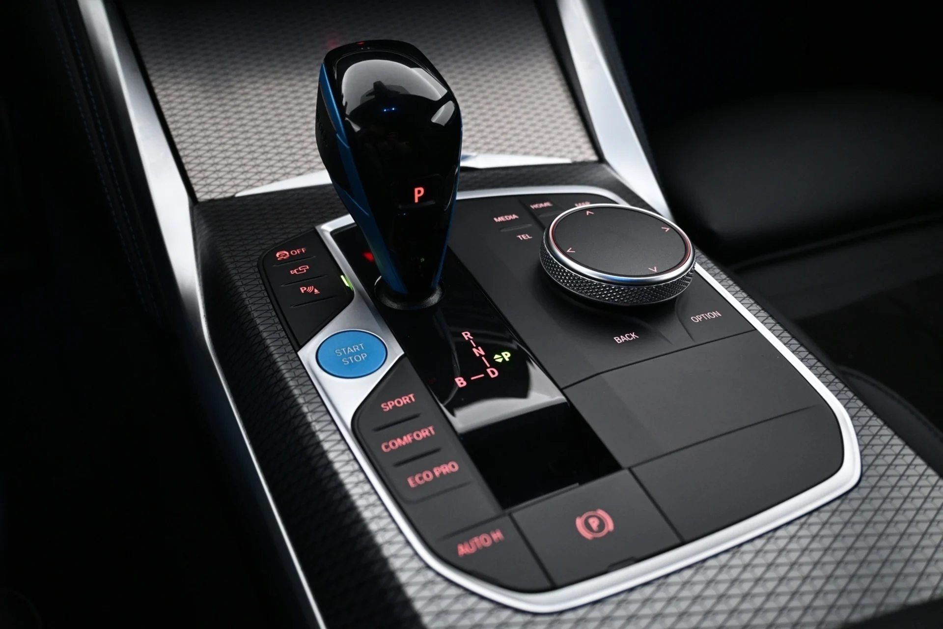 Car Image - 7MjgwRfEg6e75X4lKoNqaK