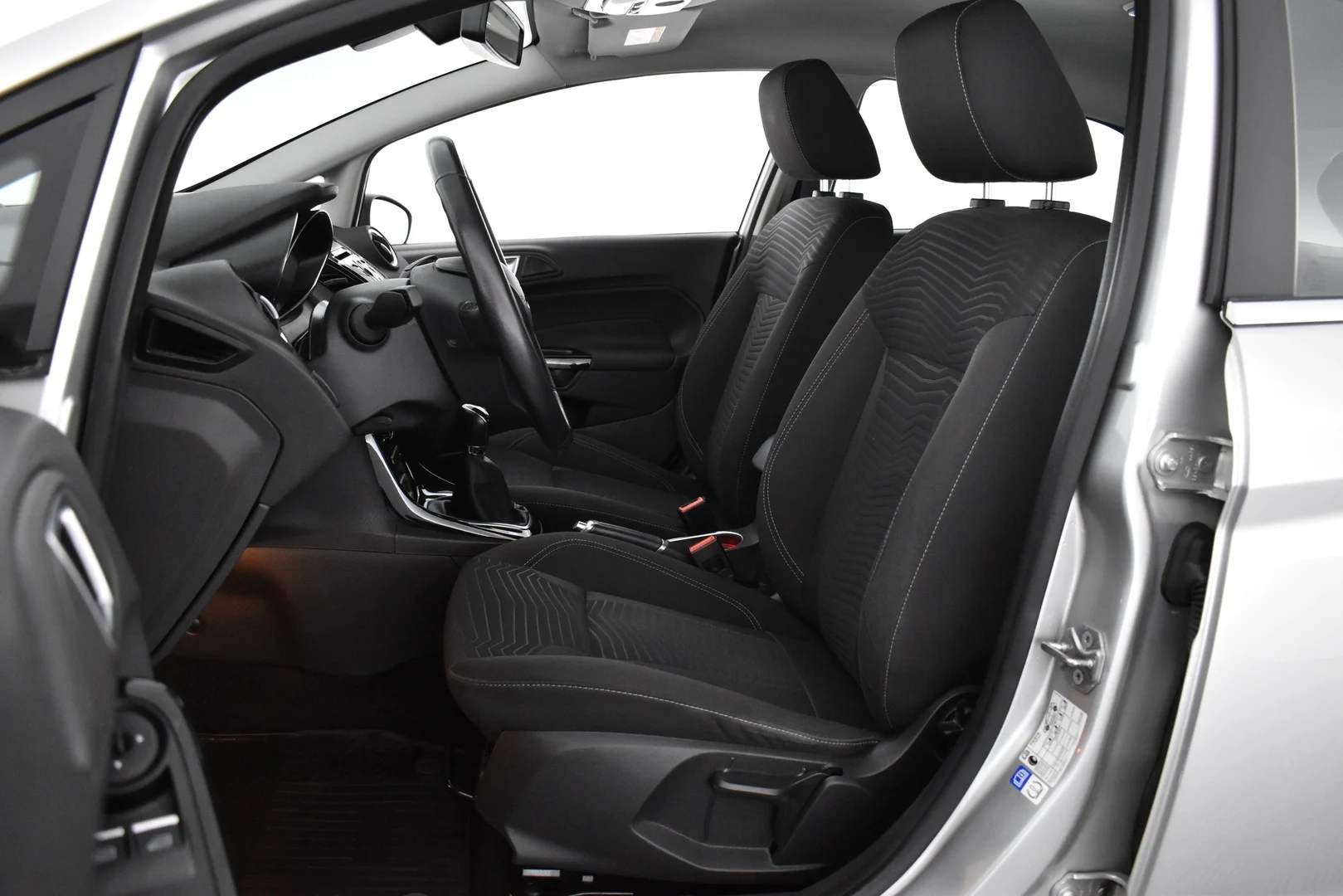 Car Image - 2M3xhi36ZDSkD5ynduaWsE