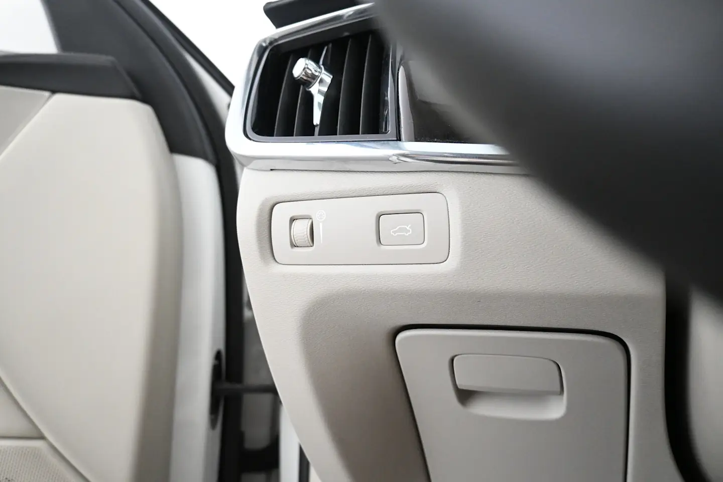 Car Image - 7q259ihz14H1UPdQYlR67M
