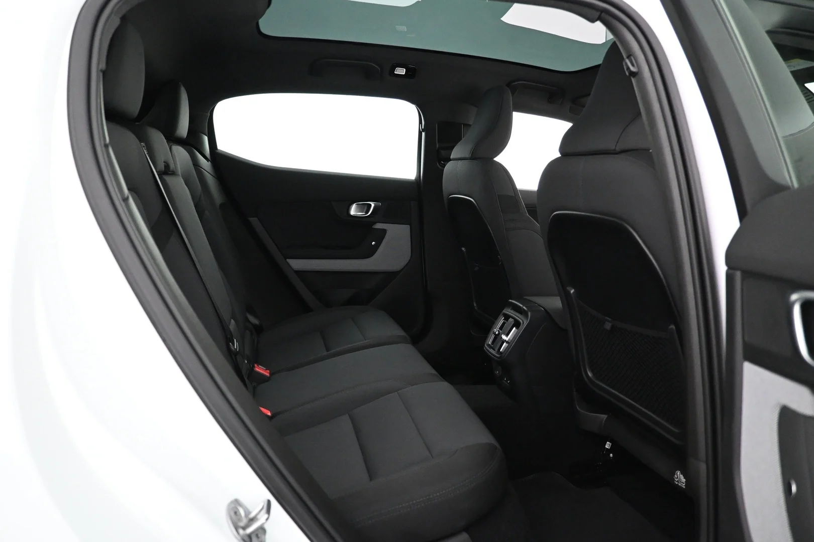 Car Image - VsGpJYWmYrrdjjQEwW49H