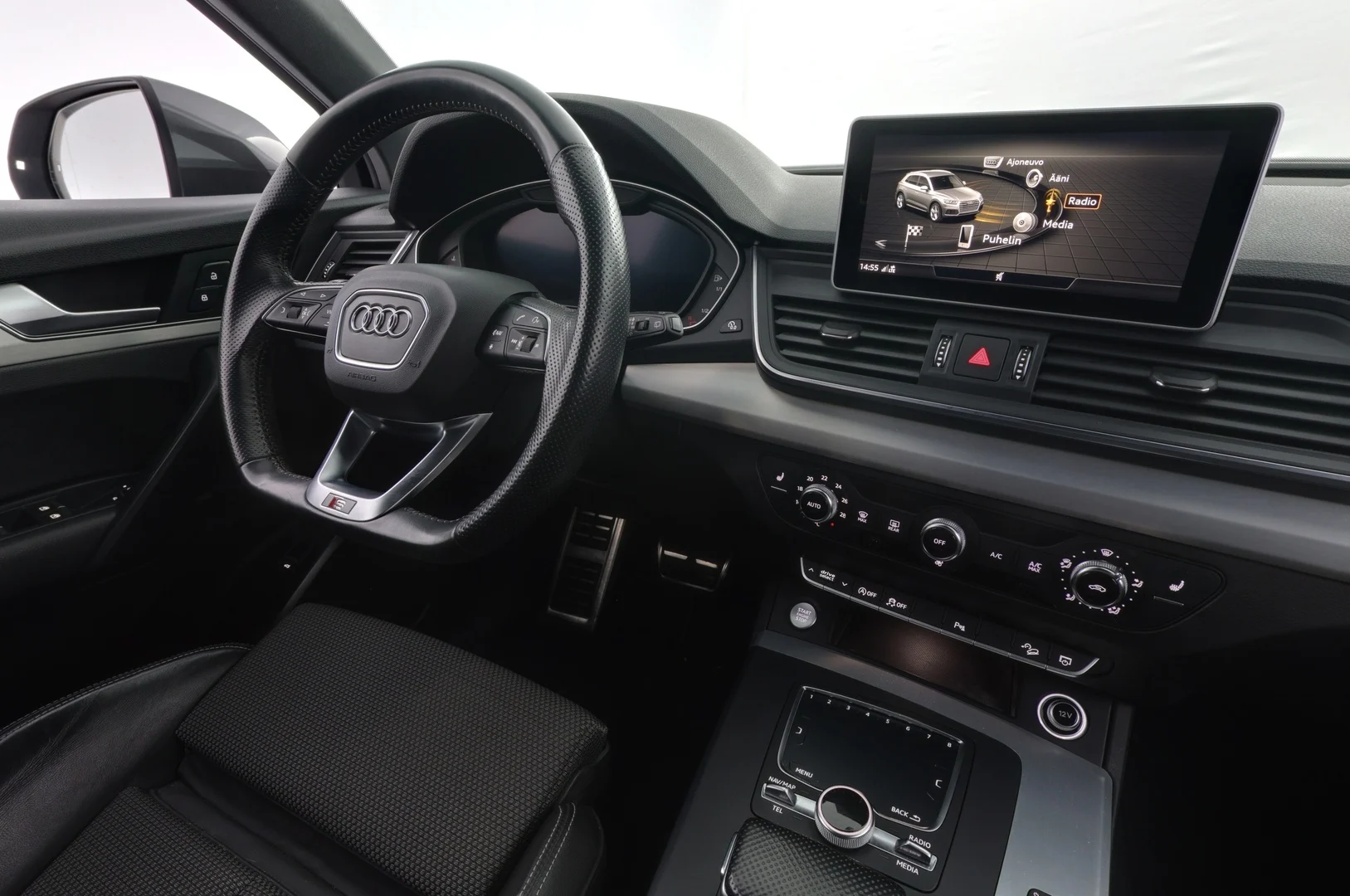 Car Image - 7vWHbXdY8XysvQHYSHb9uy