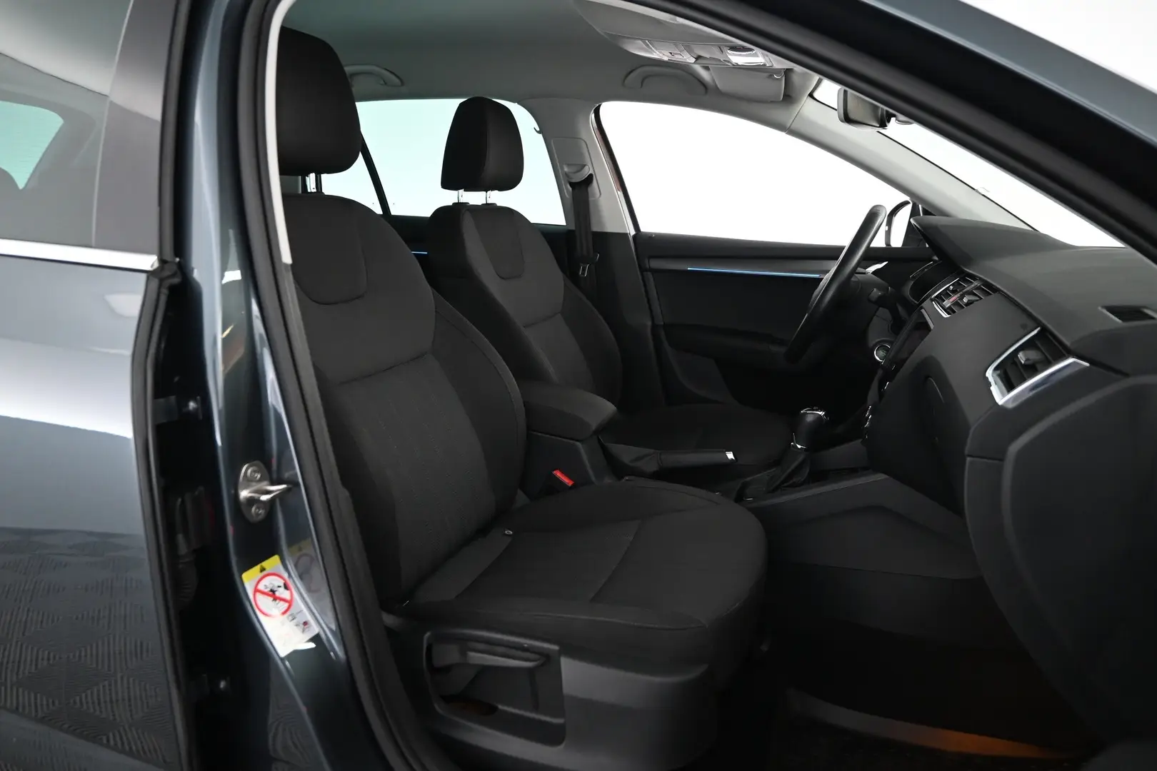 Car Image - 7sO8E5x2cp5sx5L7TI8sZL