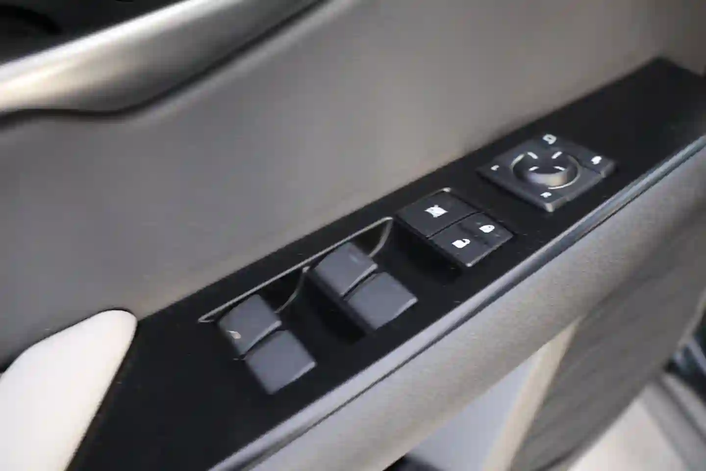 Car Image - 5W3fYYVt907P4hv1aem1RE