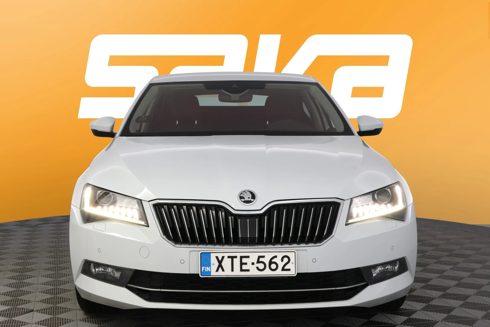 Car Image - 6ZrFRFYFGNBPKJ3rYwrZNL