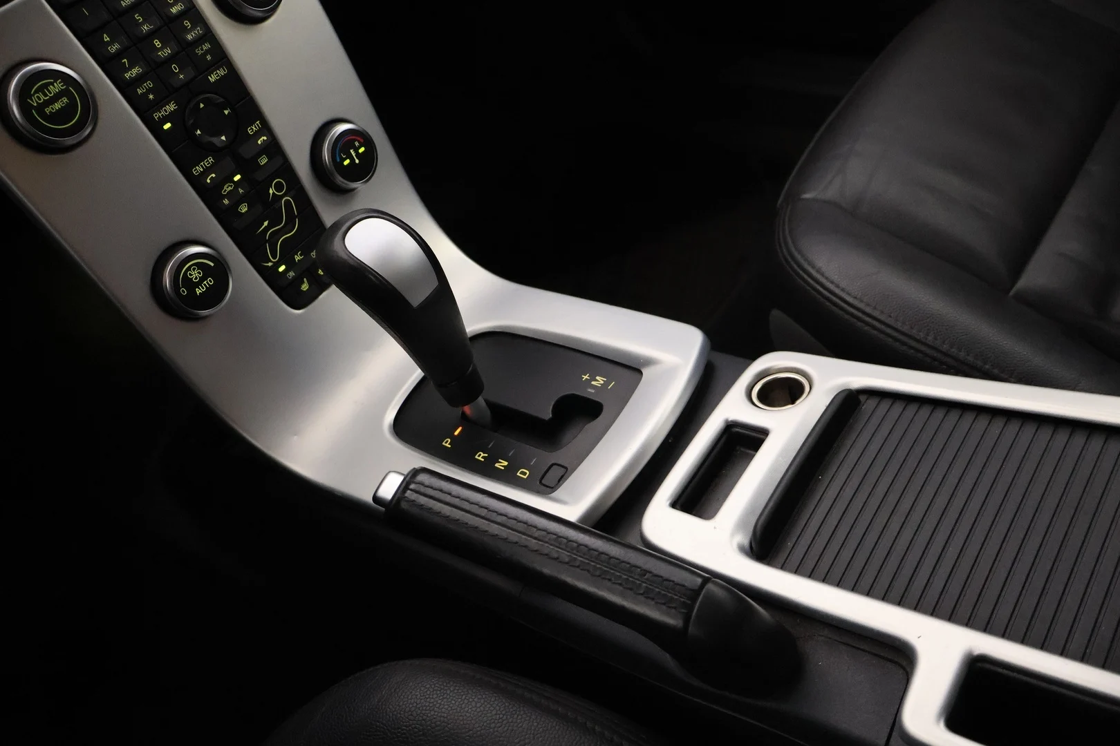 Car Image - 61fzXC22VIRG5Pcg0edMNV