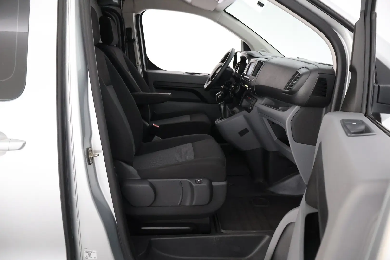 Car Image - 6gx7Bd03c8TBXD7W5N8Zib