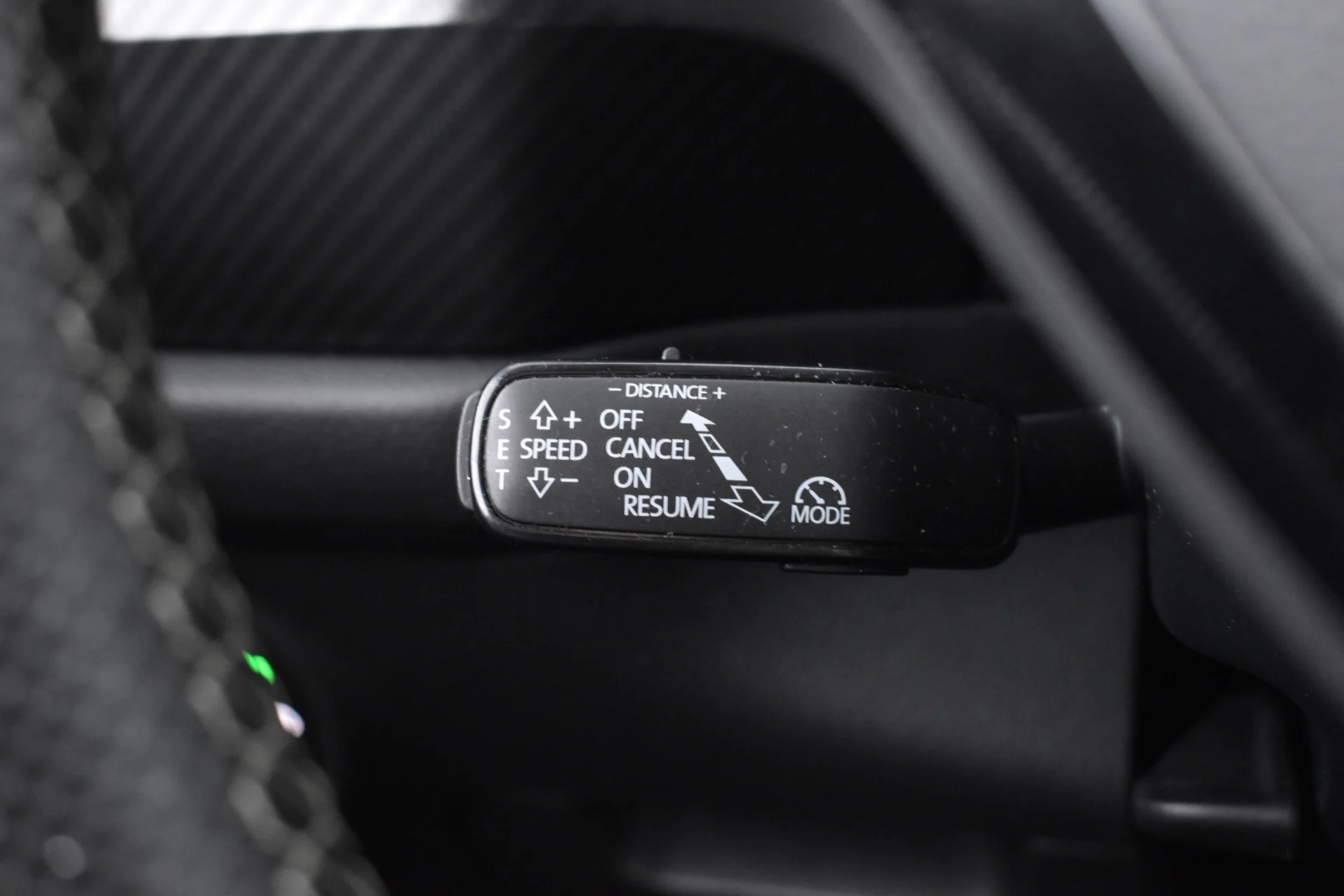 Car Image - 5uXrOZYVpd13KqYpa4RKUO