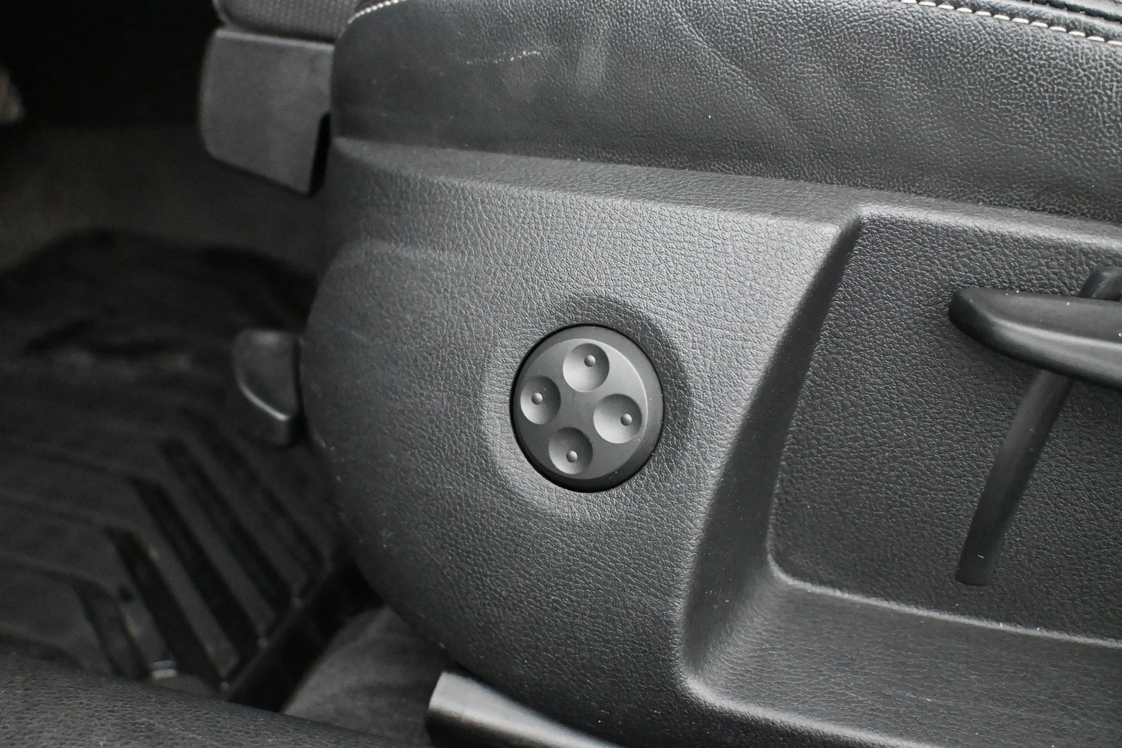 Car Image - 5Wpar9mbzrh2QsZJFYik8I