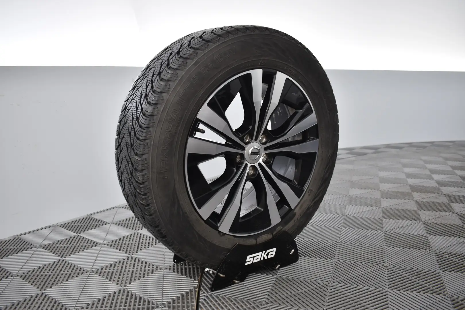 Car Image - 79rHmBjxjFkDAh9uuMyhrk