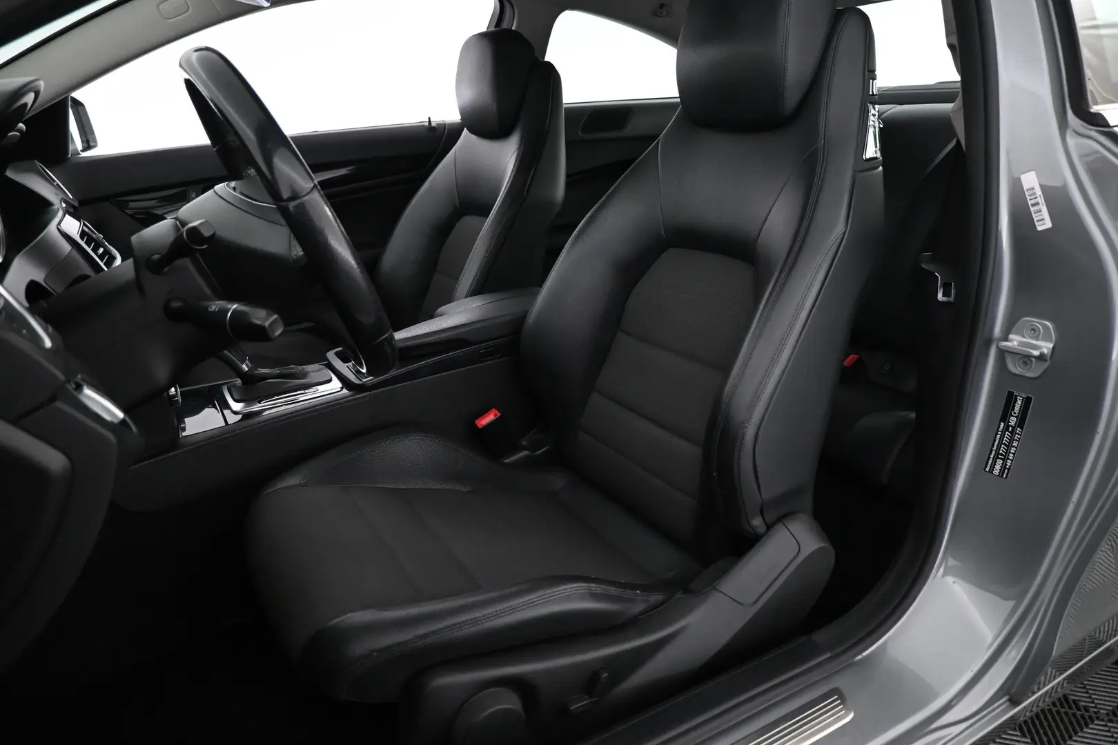 Car Image - 8ytHJv8RnUQdaM214sYfx