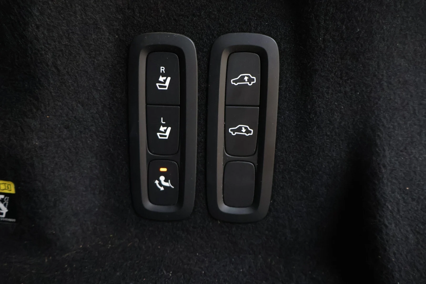 Car Image - 3r8q1zCWIIBLgrPknkBXI6