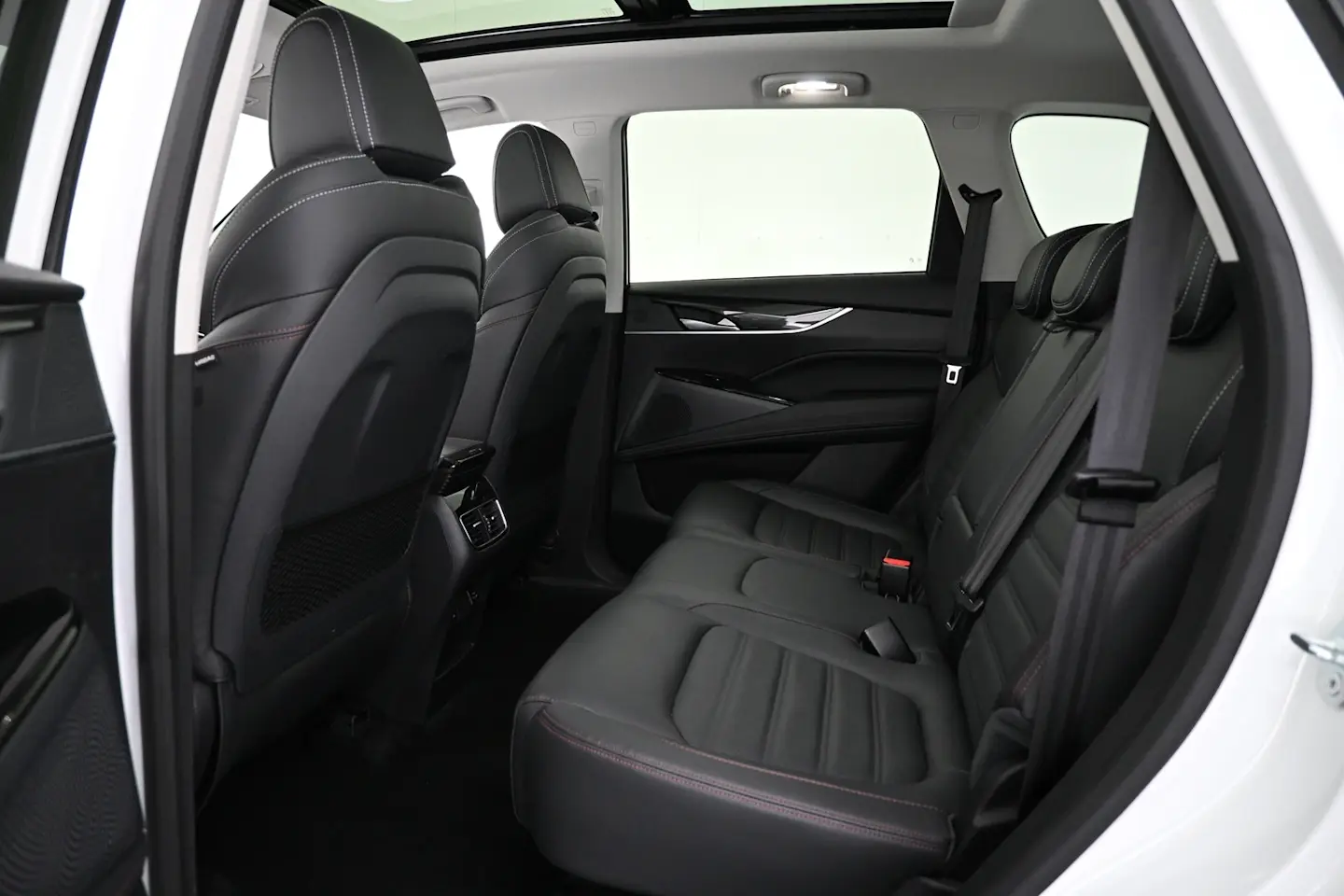 Car Image - 7zKLMHtb85snQXknDN9yq2