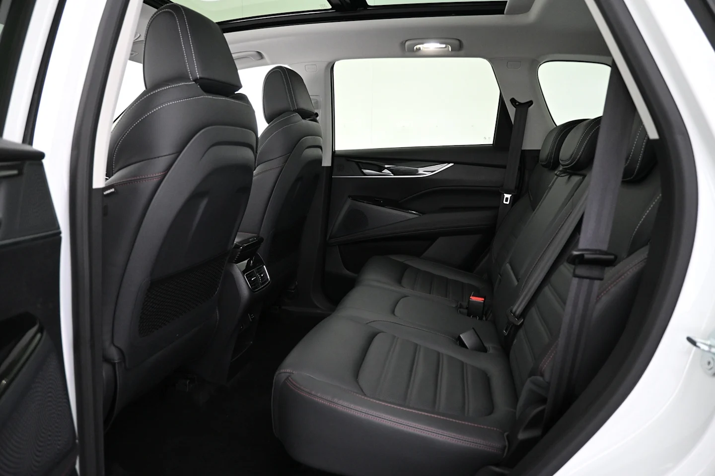 Car Image - 7zKLMHtb85snQXknDN9yq2