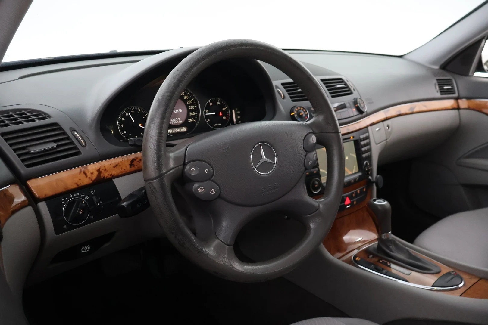 Car Image - 6ZTT6AZzS34MgLBND4vTwQ