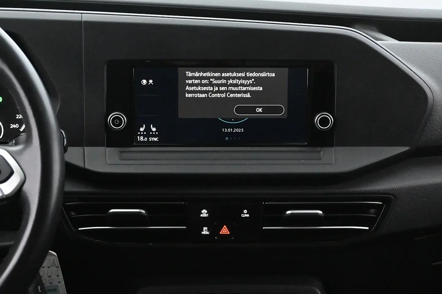 Car Image - 1Yq5mimrnCFRGzukW3lQU7