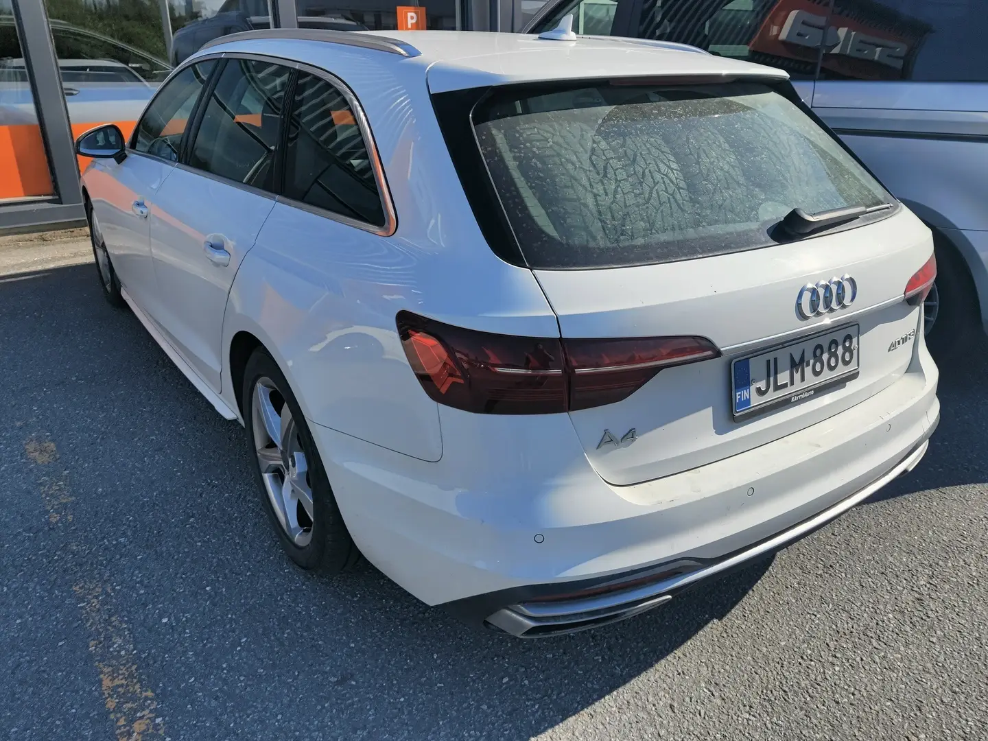 Car Image - 3P9JccJCkTEMR4Q6Z7bO7w
