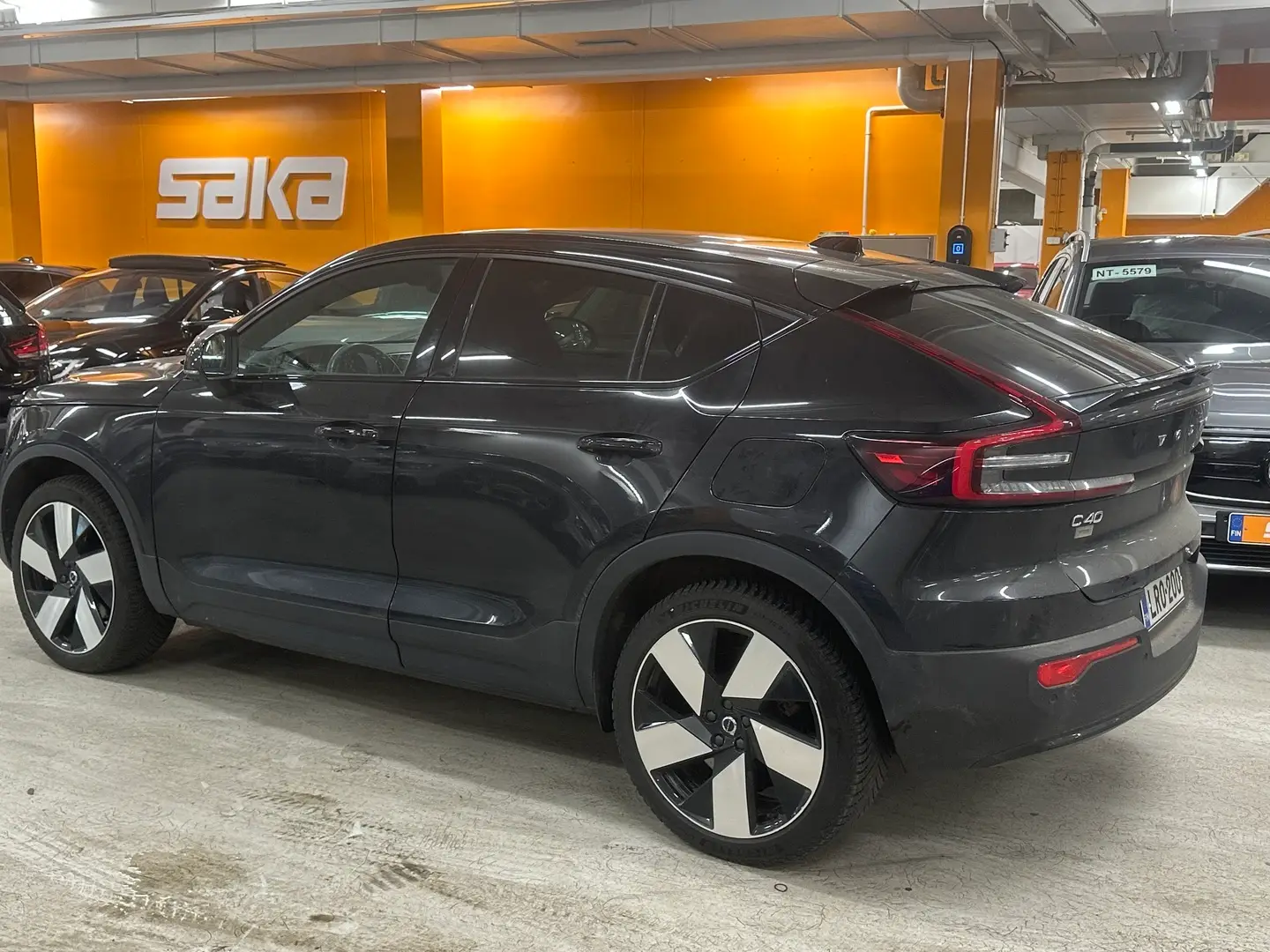 Car Image - 9S5hBg7zkbJeQ0Idus3pT