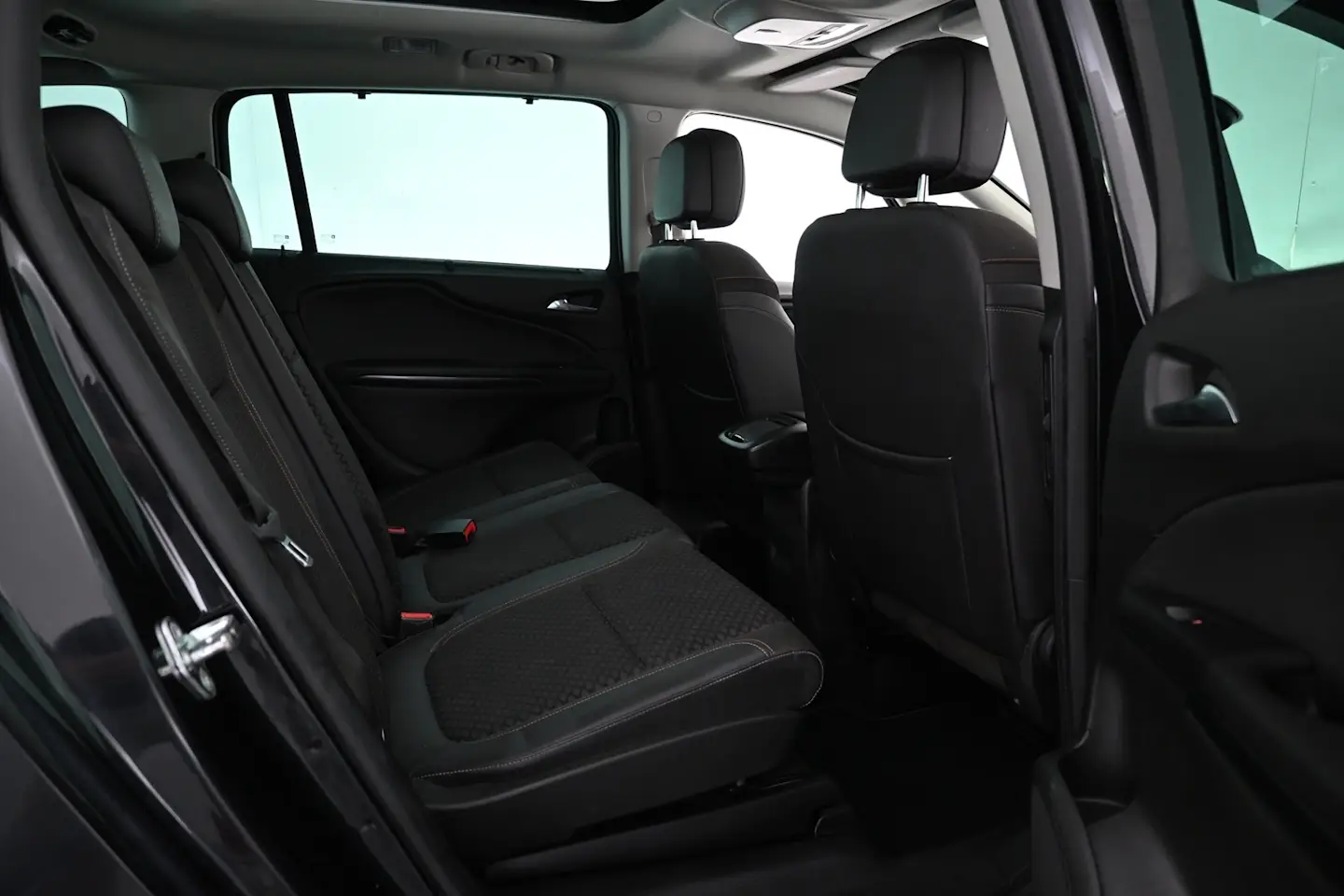 Car Image - y56TAEMvsTvWEJikamjCh