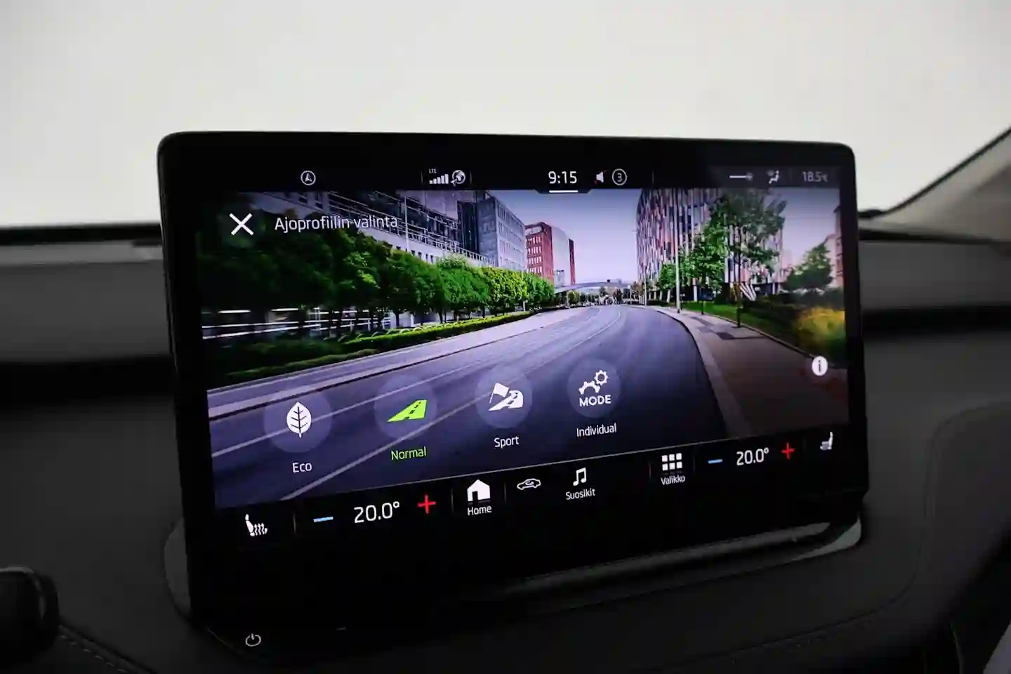 Car Image - 2k1pmQ7k6hpb9GOthuIof7
