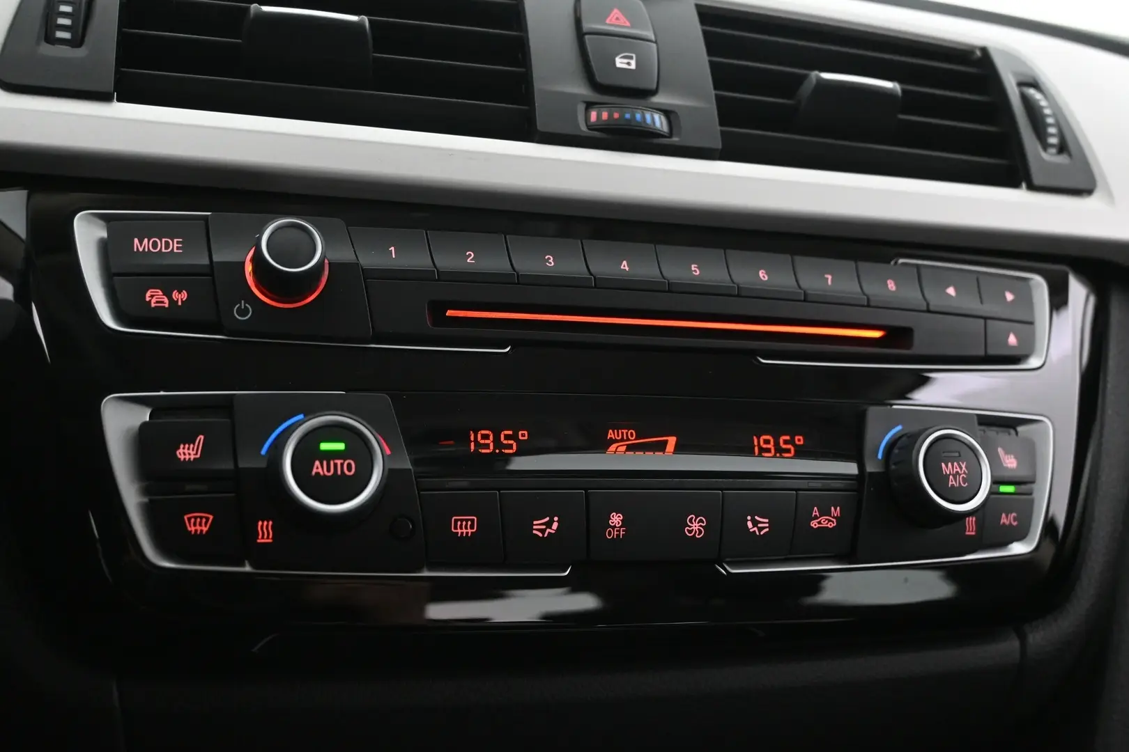 Car Image - 7qoQhVSRe0LLN4XzTwELJ7