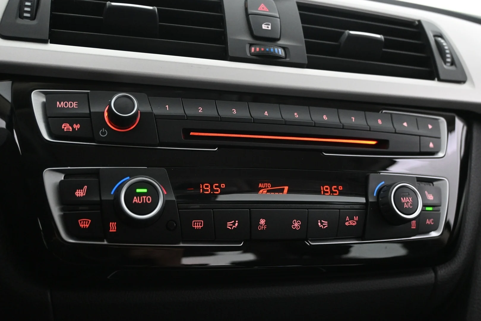 Car Image - 7qoQhVSRe0LLN4XzTwELJ7