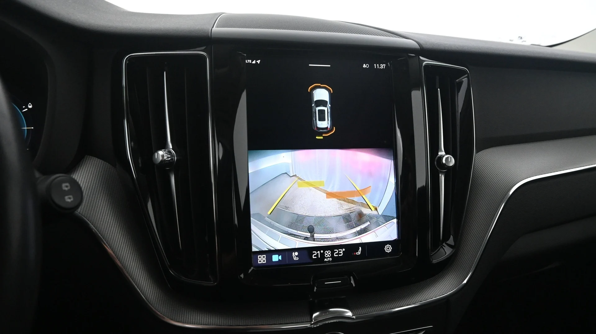 Car Image - 6KVBzRowhJaeoKgHNZkd5C