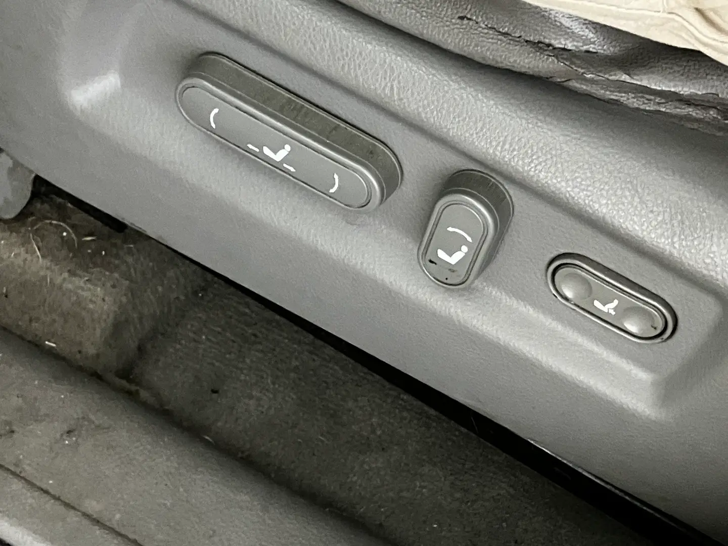 Car Image - 4zXcZF5zDbFL2SNcu7M1vG