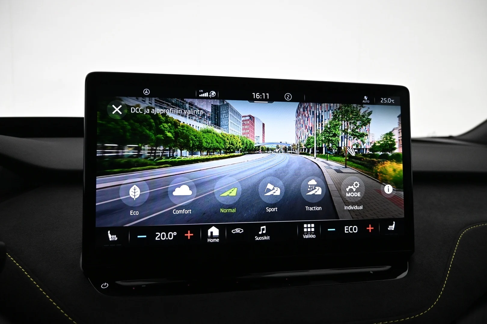 Car Image - 1kbSoFtUINE9LelmyXzpzg