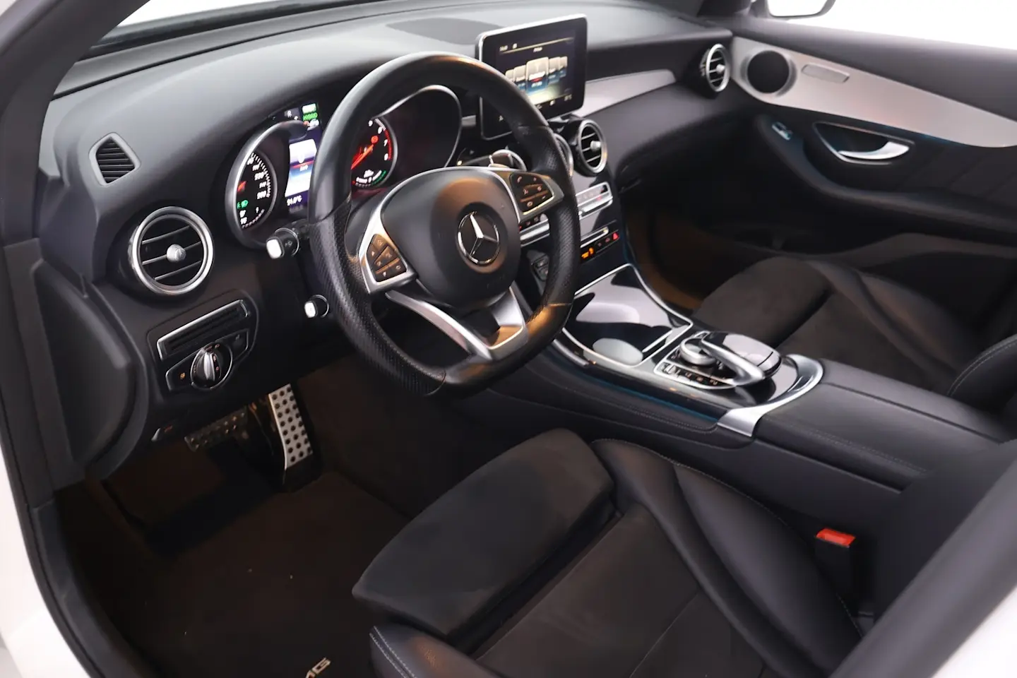 Car Image - 4TwTORLBgSDbtZ6DwZguB5