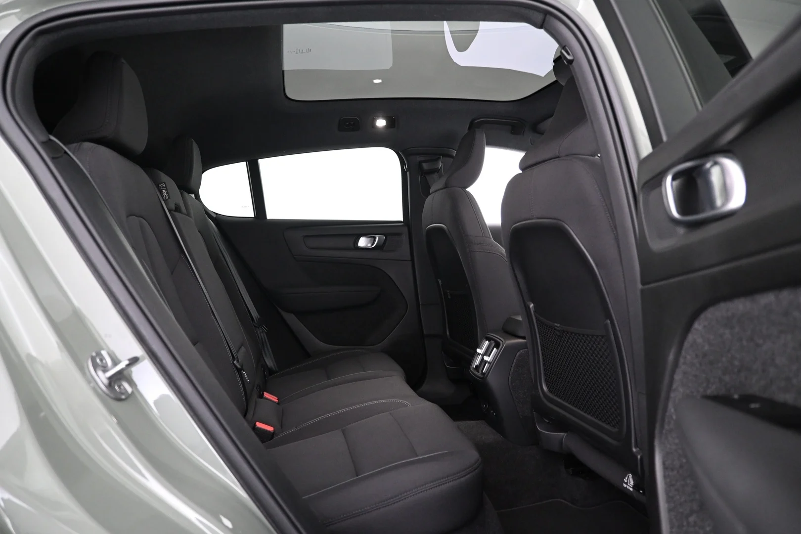 Car Image - 3PQmo4LGAjq4A4x3GRqp1n