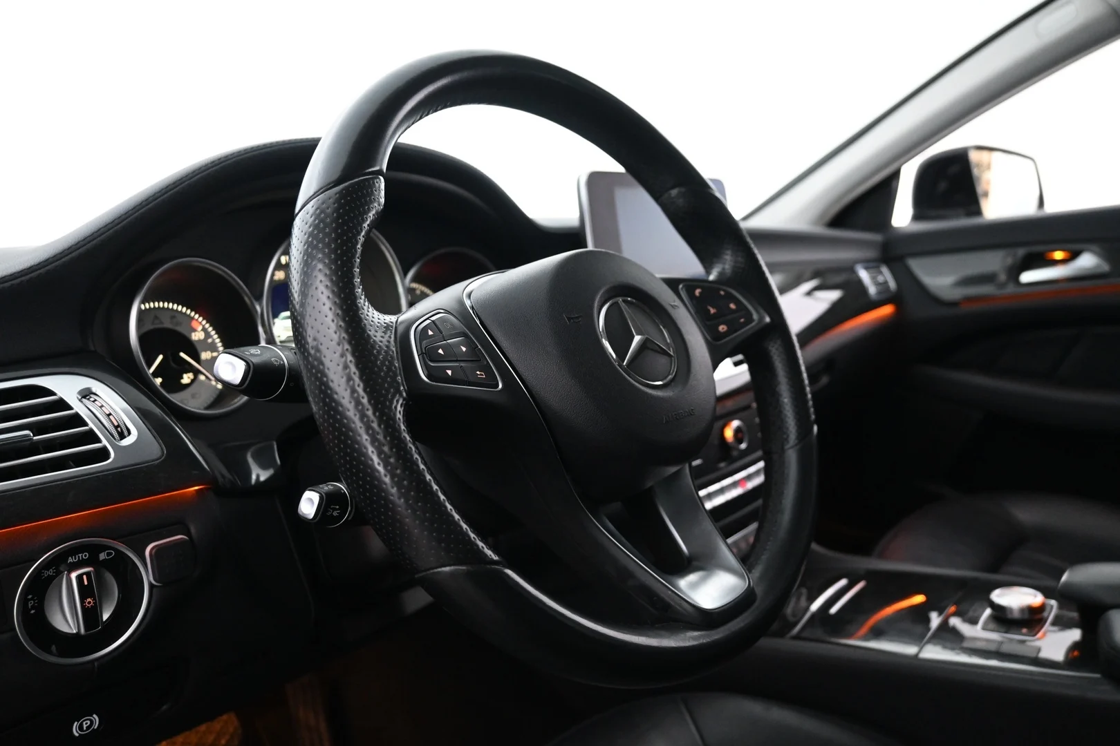 Car Image - 6DSDSpNN2xXRaA7FnMfU4M