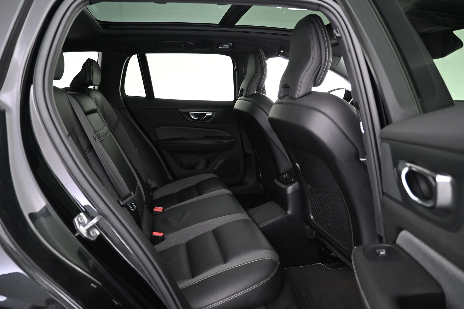 Car Image - 1Cq6QCcDrw4A2cokItoO6I