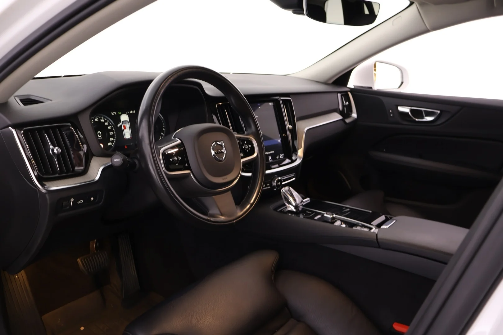 Car Image - 5PBOegZYfpZGHQWqajSGvg