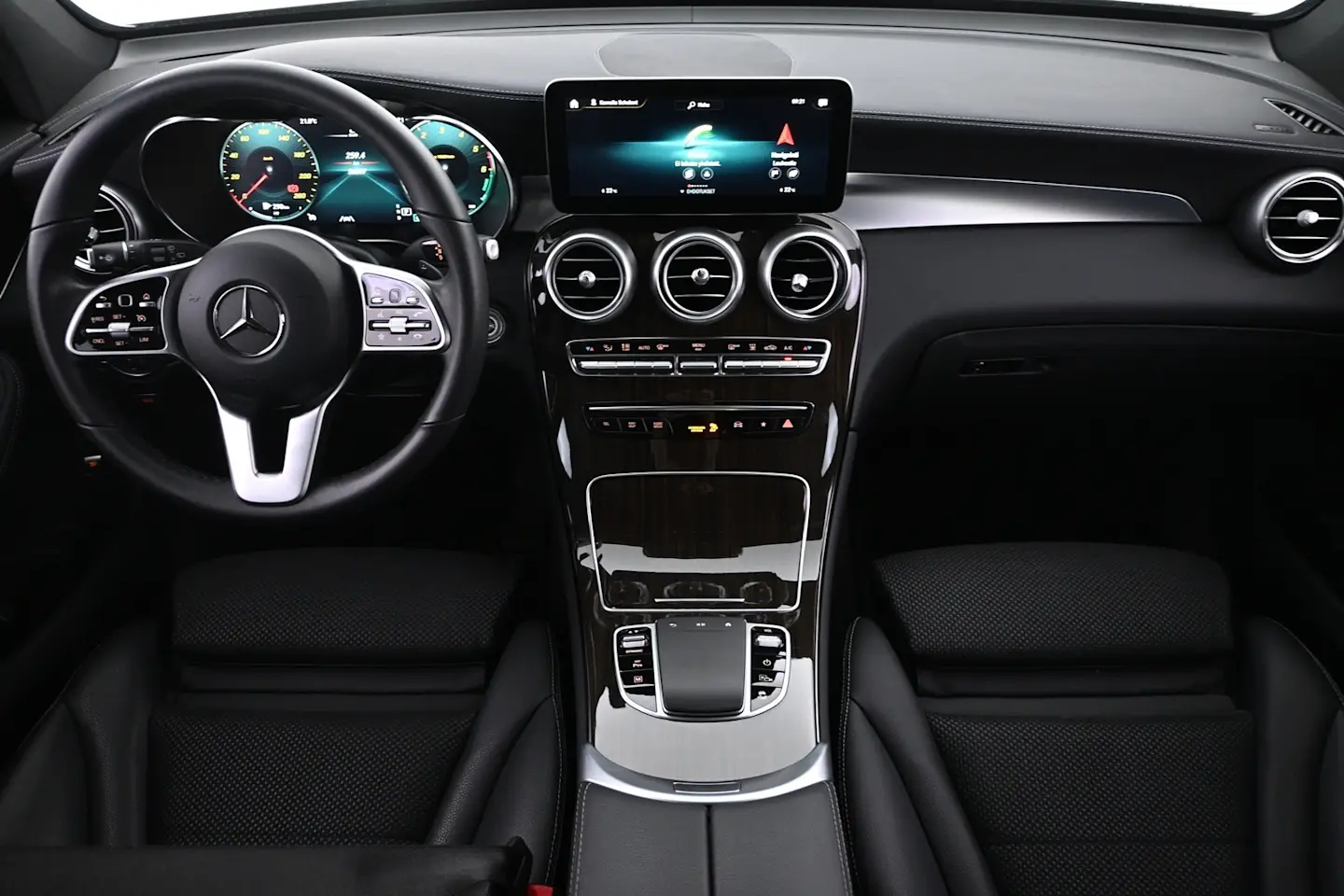 Car Image - 6H2r5xwdSU8rhUpXaard6D