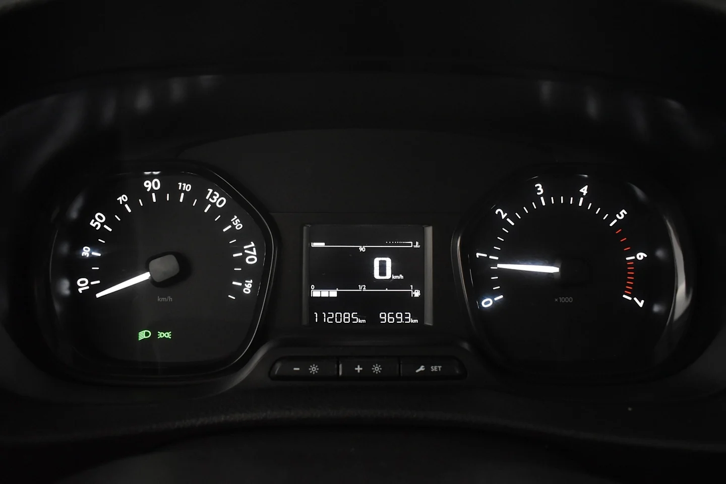 Car Image - 3fOXr4ROz6XUyXjg6n3RXw