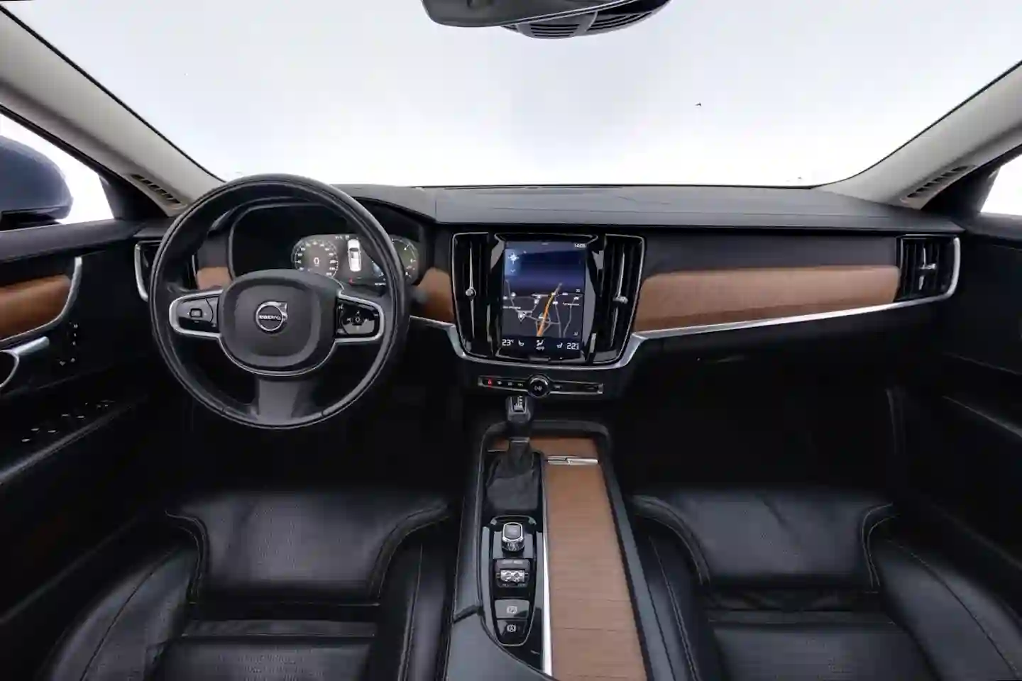 Car Image - 44kxJzRqzvbMQyrDeUxTIZ
