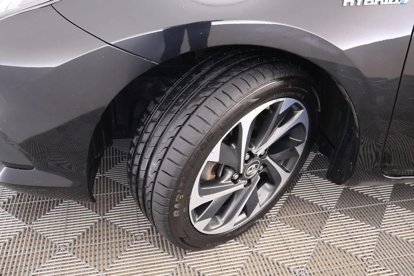 Car Image - 6yndvKqwWE9E2xqJR45MYL