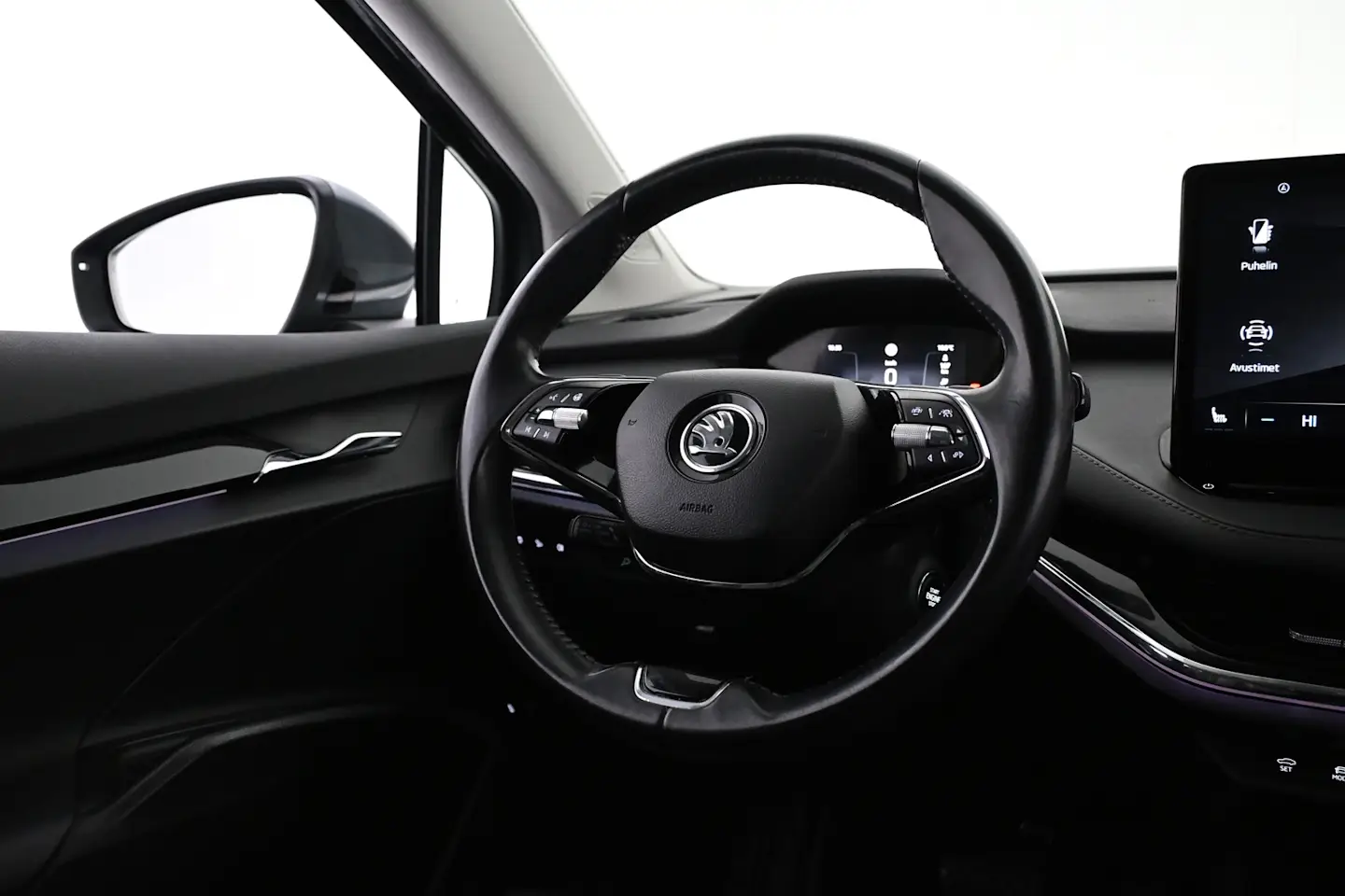 Car Image - WlxHXHQko6brDBpVBI7vg