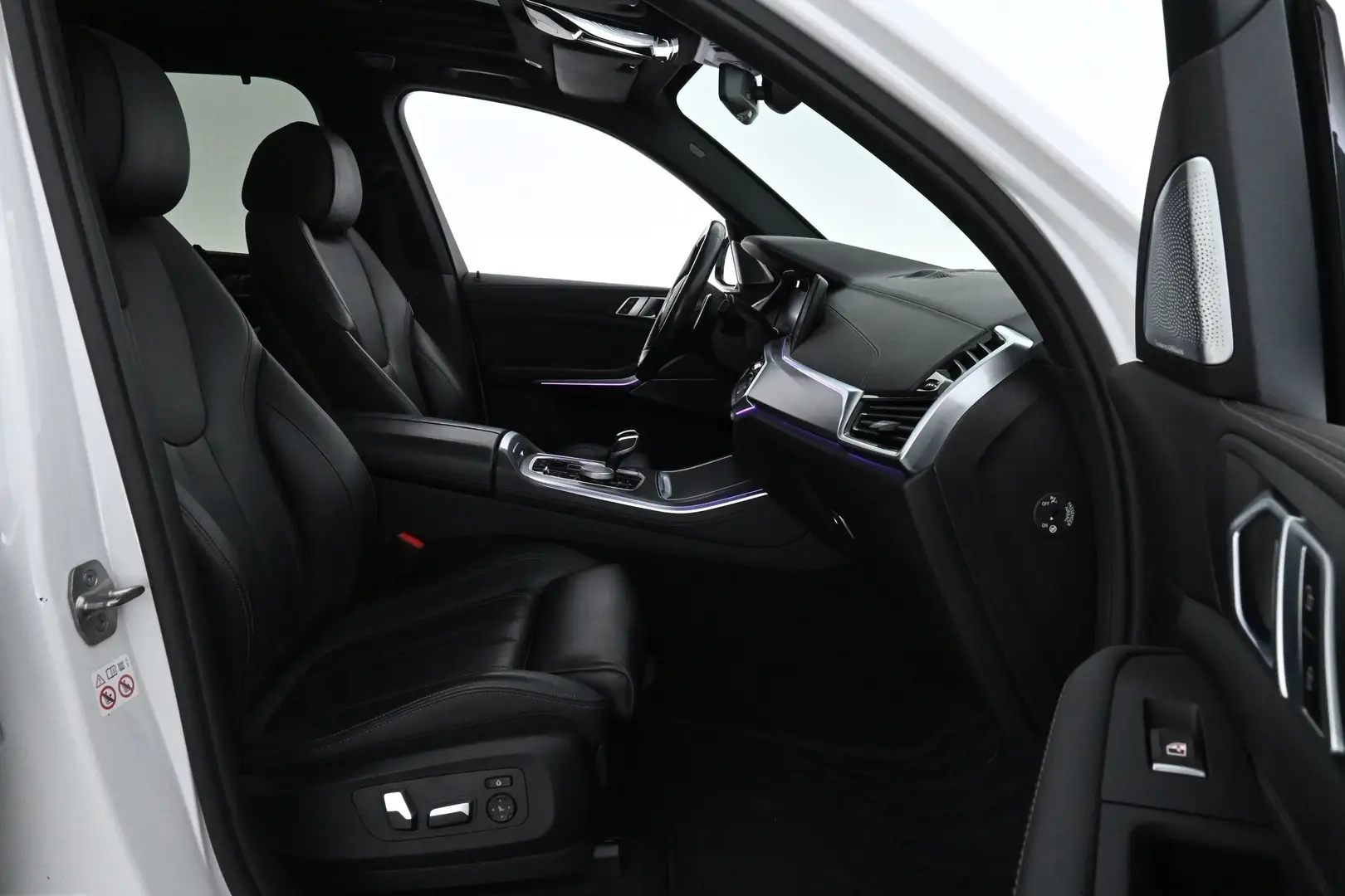 Car Image - Sv62XHijIJm7wCdT6iU6F