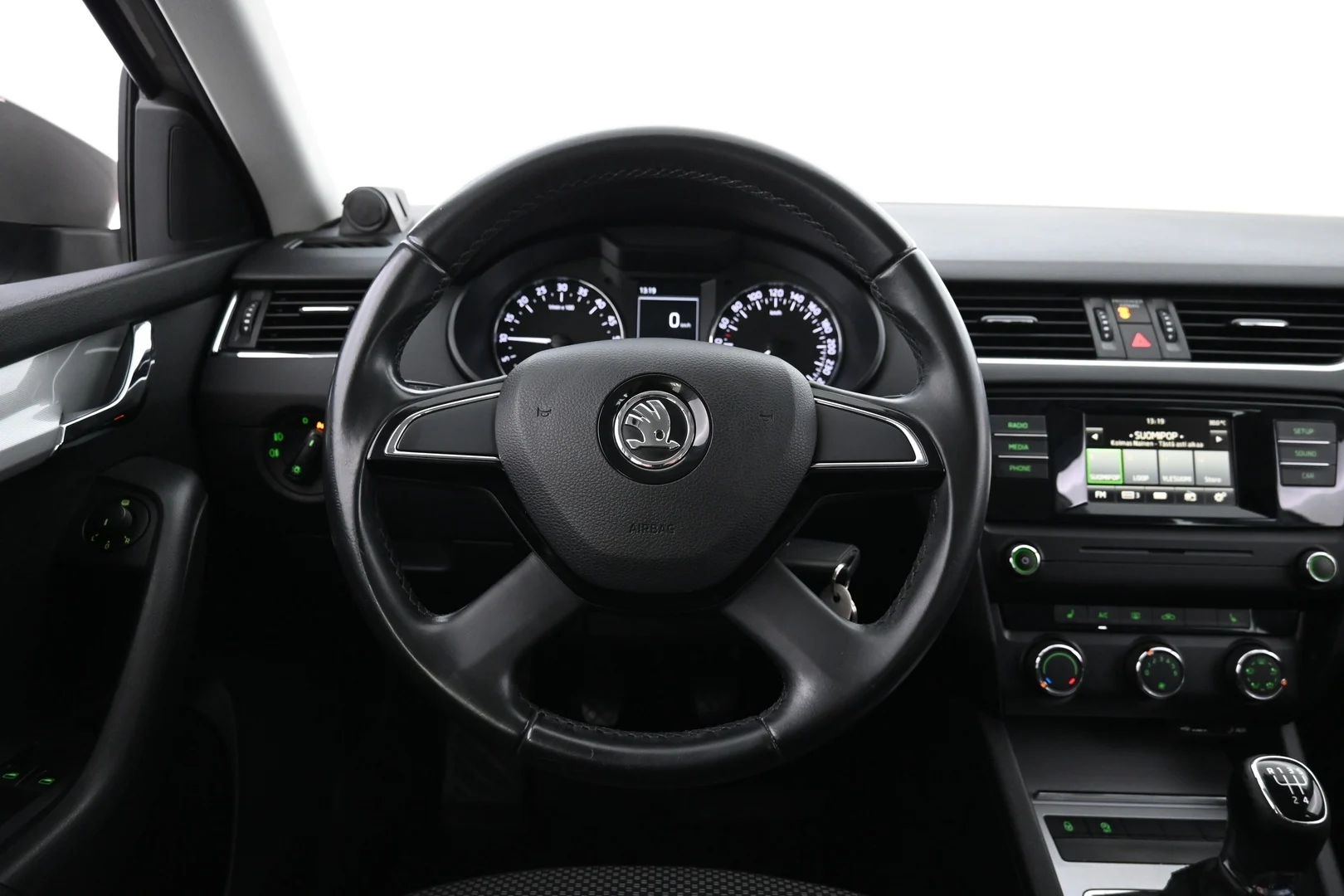 Car Image - 6jaovG4p7DzsQFxqEnS5Js