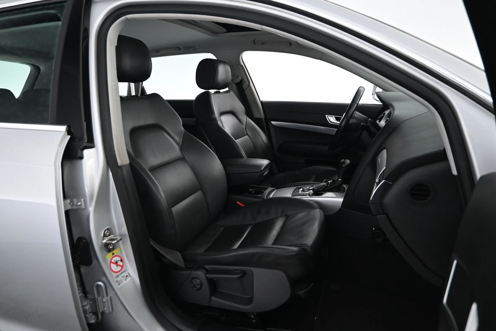 Car Image - 6lokPPlXsQC2x1yhqhSakh