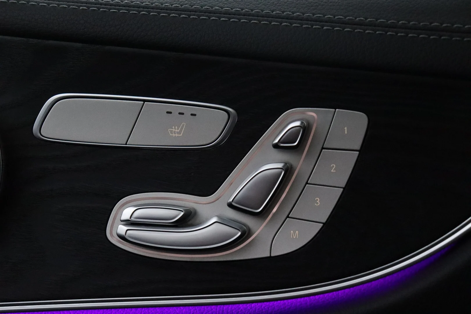 Car Image - 7cNhFYL5vEyYDszsToG2ut