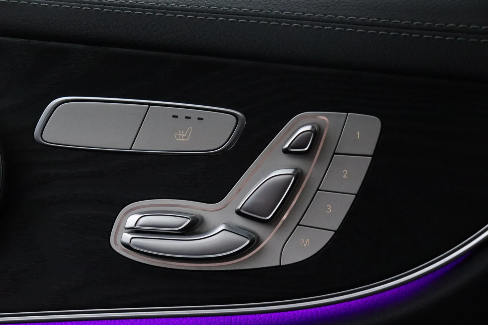 Car Image - 7cNhFYL5vEyYDszsToG2ut