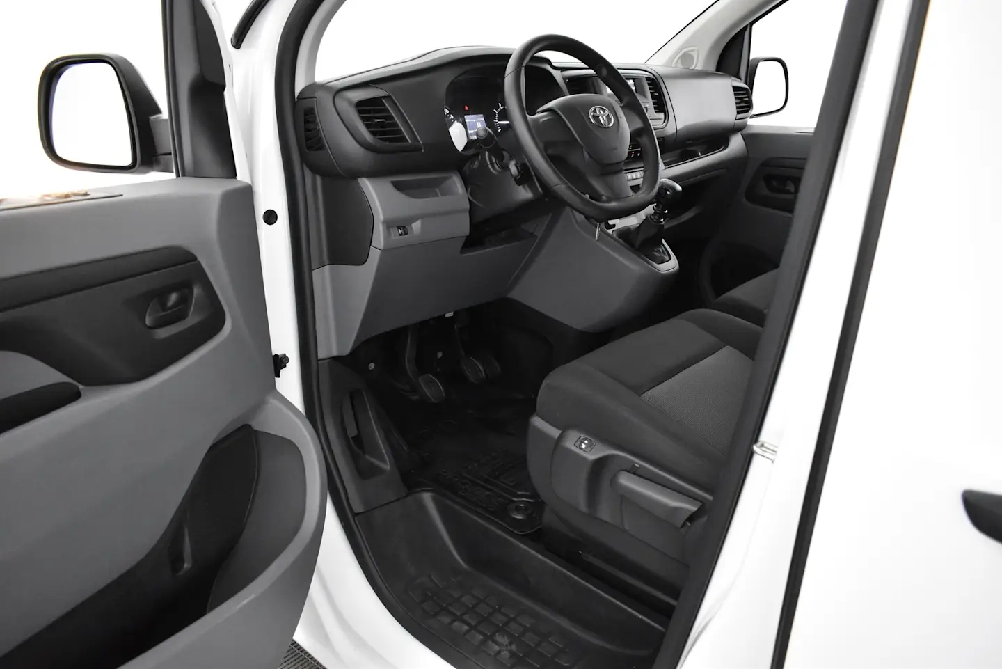 Car Image - 3fOXr4ROz6XUyXjg6n3RXw