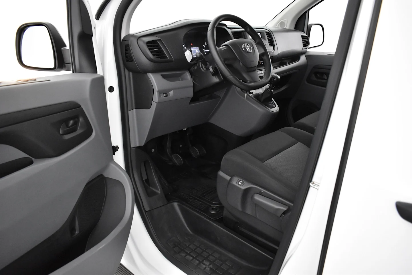 Car Image - 3fOXr4ROz6XUyXjg6n3RXw