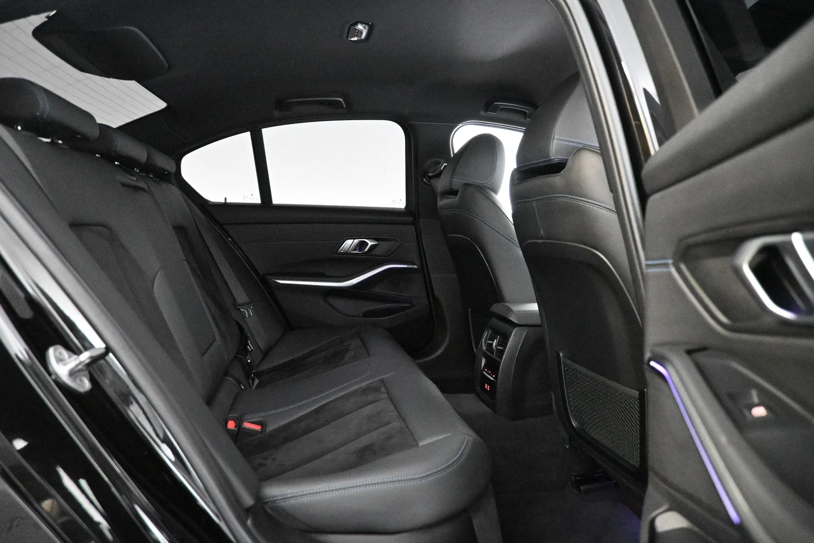 Car Image - 3u0LncePxF1lwlBBcL76Eh