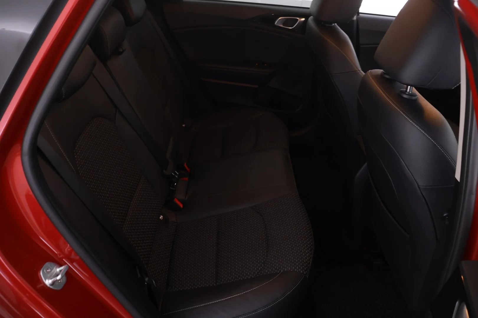 Car Image - 1jk19oNY2r3NslM0F3DXyp