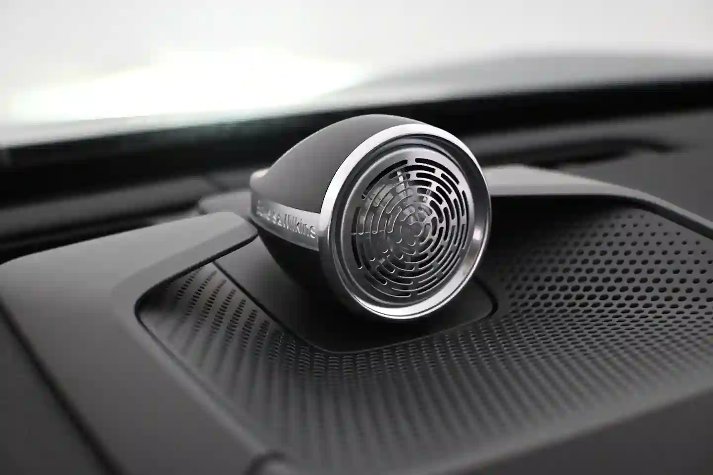 Car Image - CoU9Di8EXtWqhIeN5rFOo