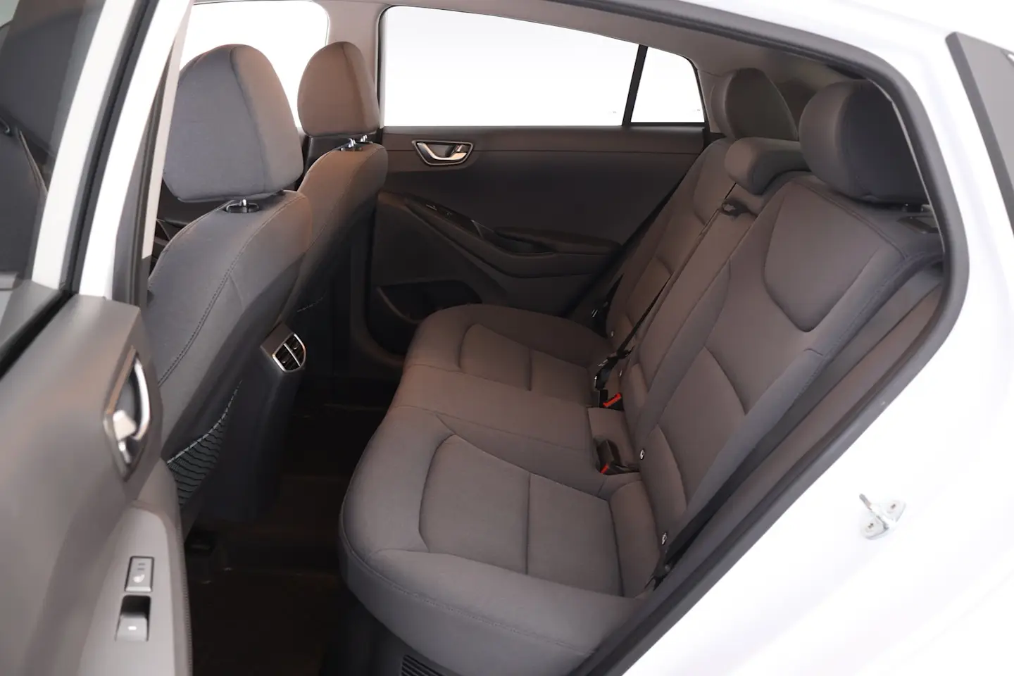 Car Image - 5vXf96KNAsvY8X3Z1CzP6r